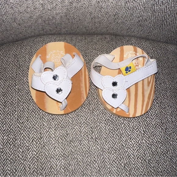 Build A Bear Workshop White Sandals with Double Hearts Detail Silver Gems Shoes - Picture 2 of 4